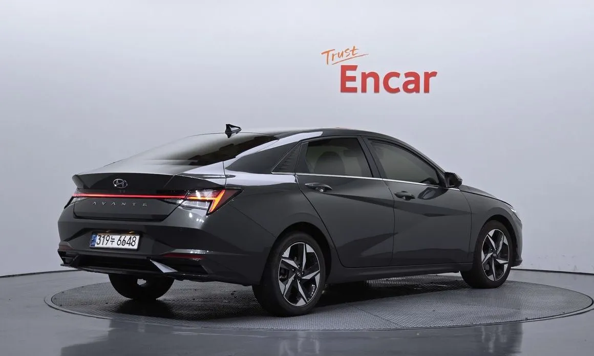 Hyundai AVANTE — фото 3
