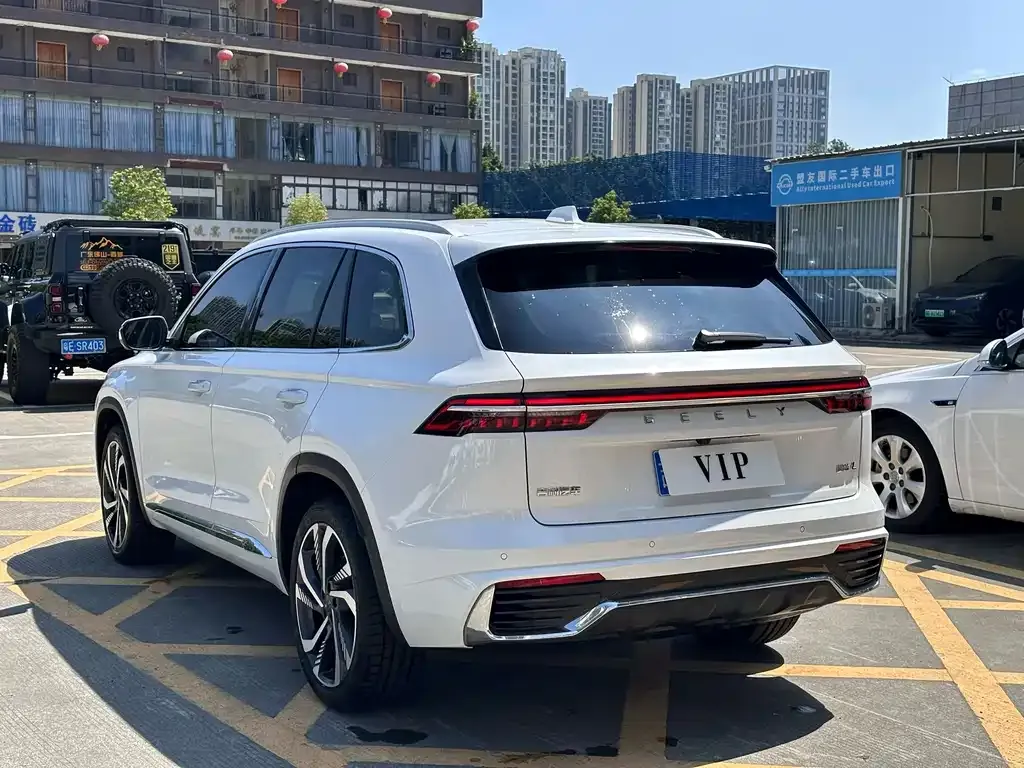 Geely Xingyue L — фото 8