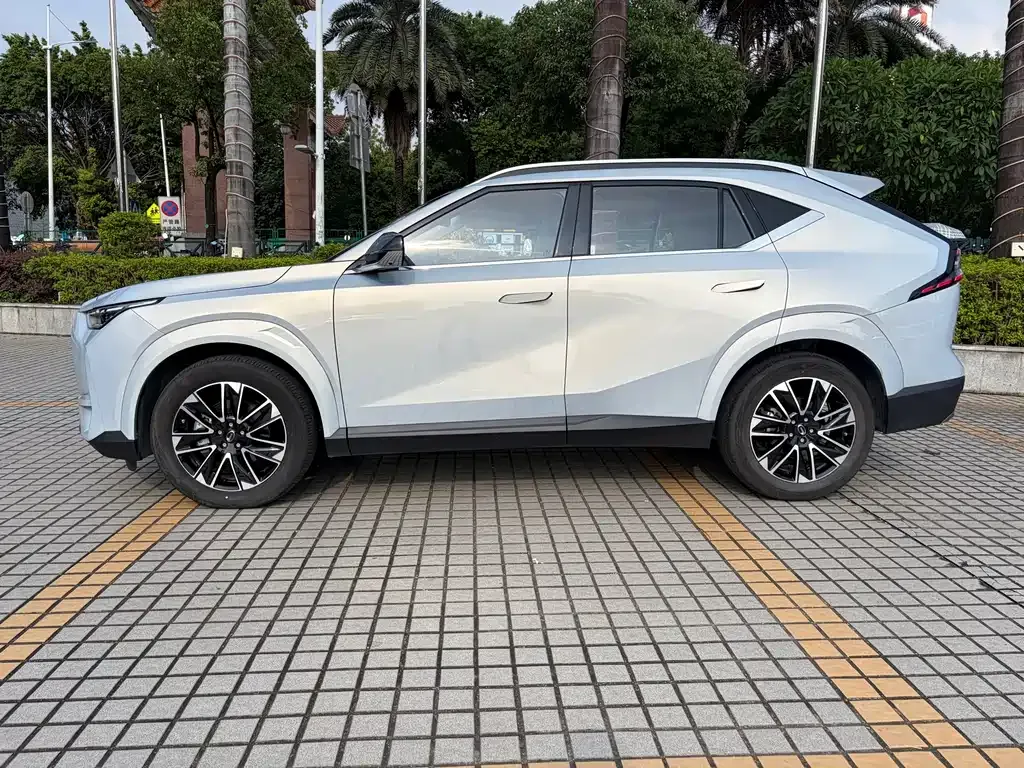 GAC Motor Trumpchi GS4 — фото 10