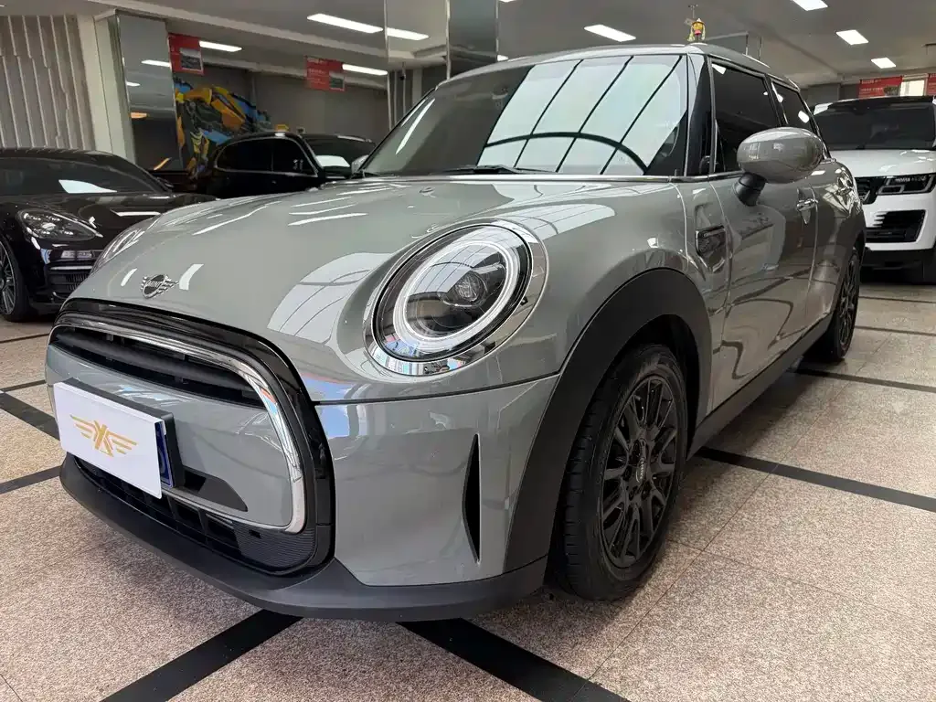 MINI Cooper (3-door) — фото 1