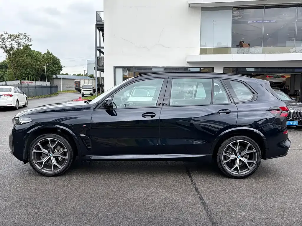 BMW X5 — фото 2