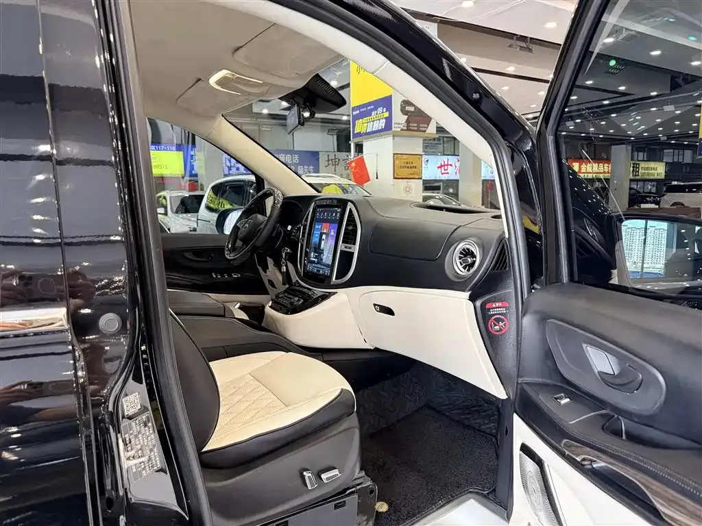 Mercedes-Benz Vito — фото 8