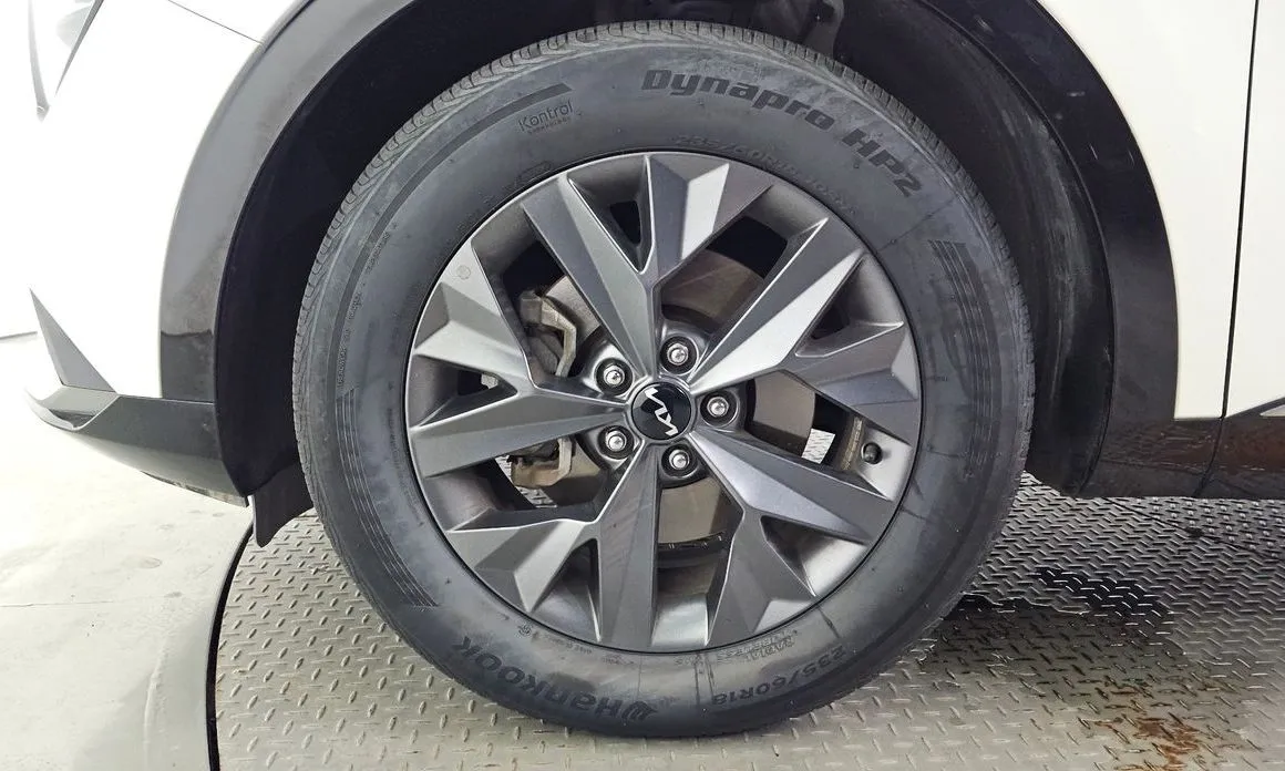 Kia Sportage — фото 9