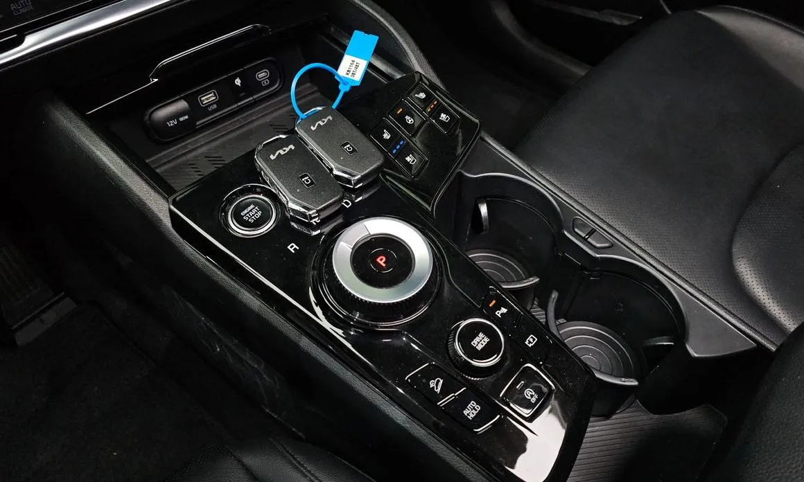Kia Sportage — фото 10