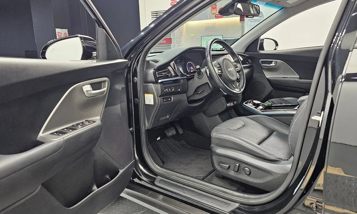 Kia Niro — фото 9