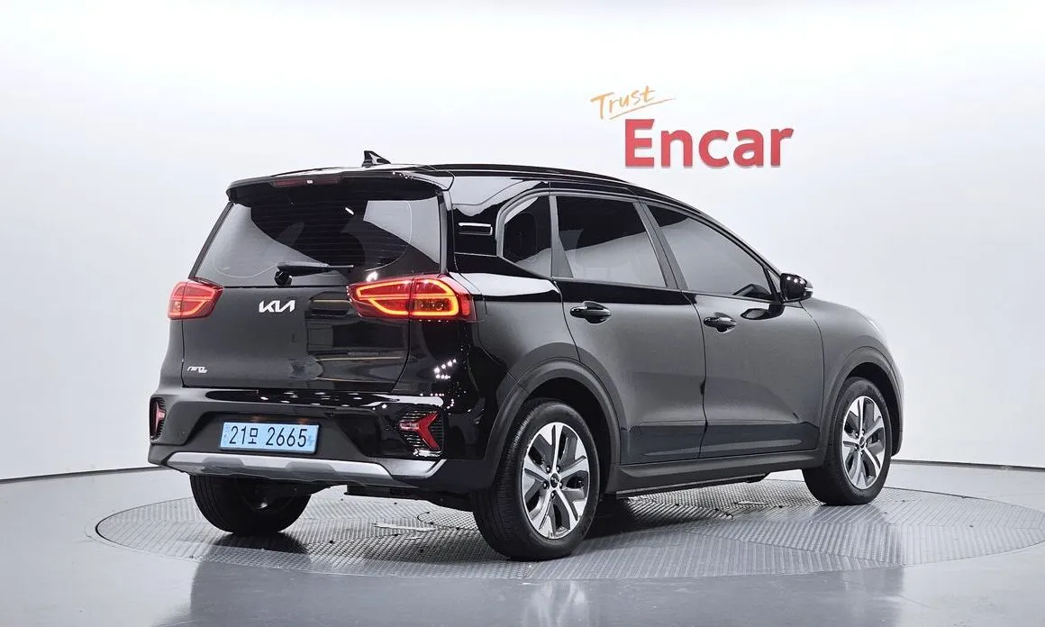 Kia Niro — фото 8
