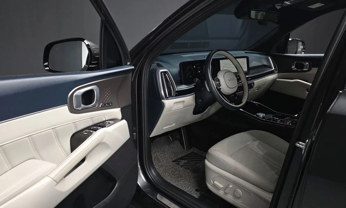 Kia Sorento — фото 6