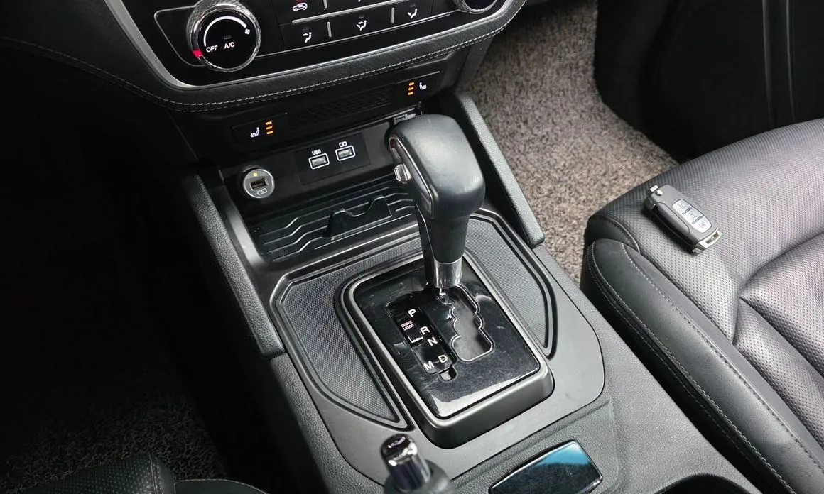KG Mobility (Ssangyong) Rexton — фото 10