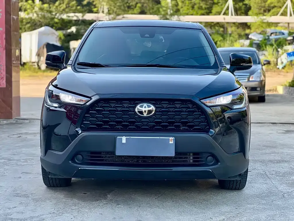 Toyota Corolla Cross — фото 2