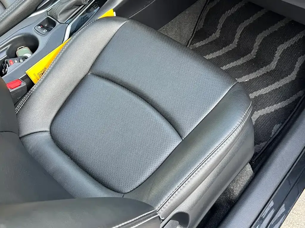 Toyota Corolla Cross — фото 8