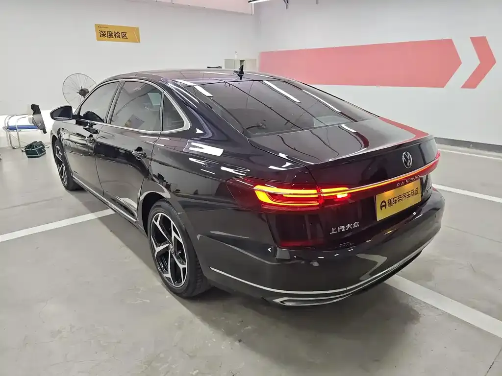 Volkswagen Passat — фото 5