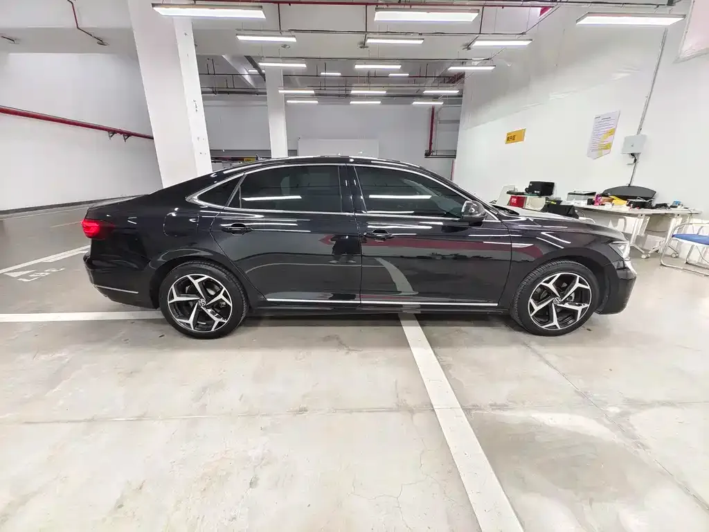 Volkswagen Passat — фото 9