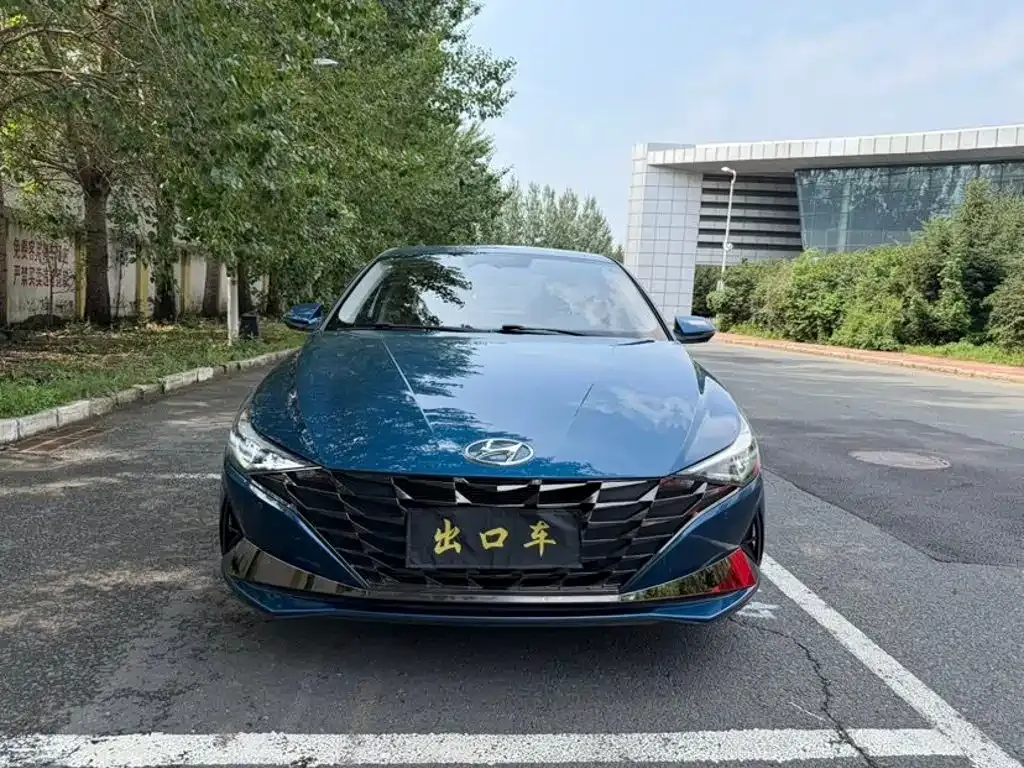 Hyundai Elantra — фото 8
