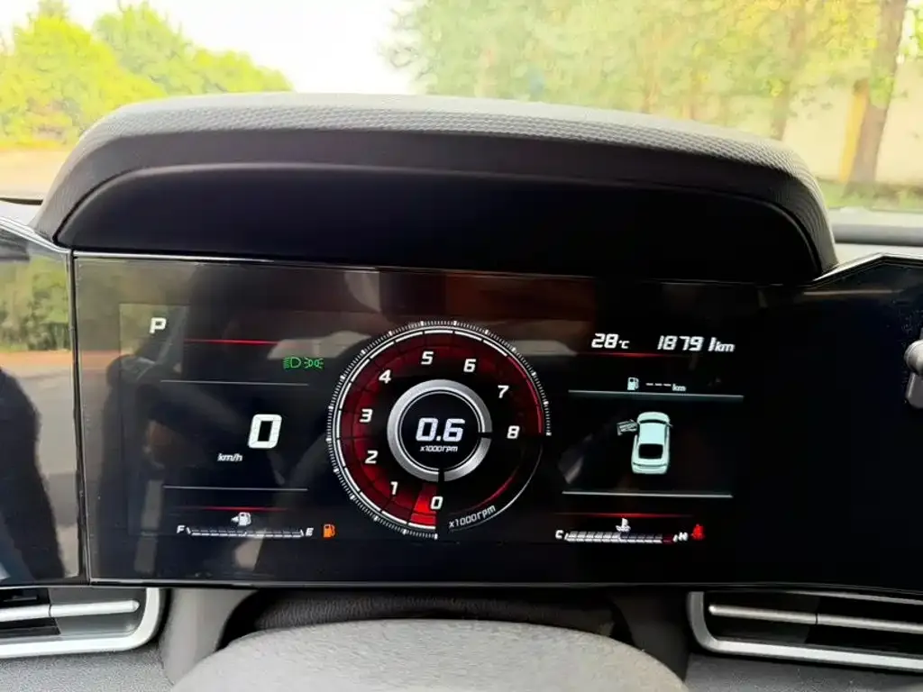 Hyundai Elantra — фото 4
