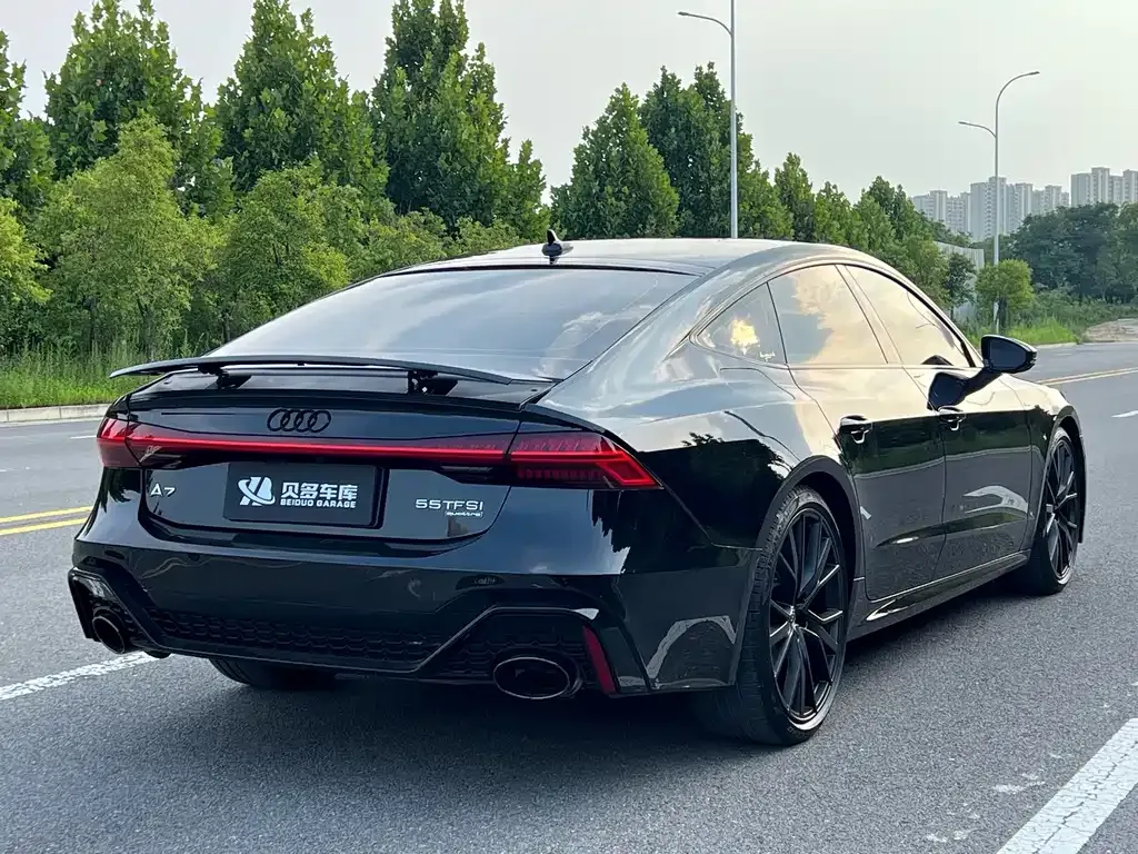 Audi A7 — фото 8