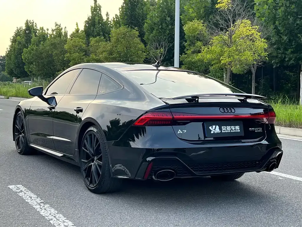 Audi A7 — фото 7