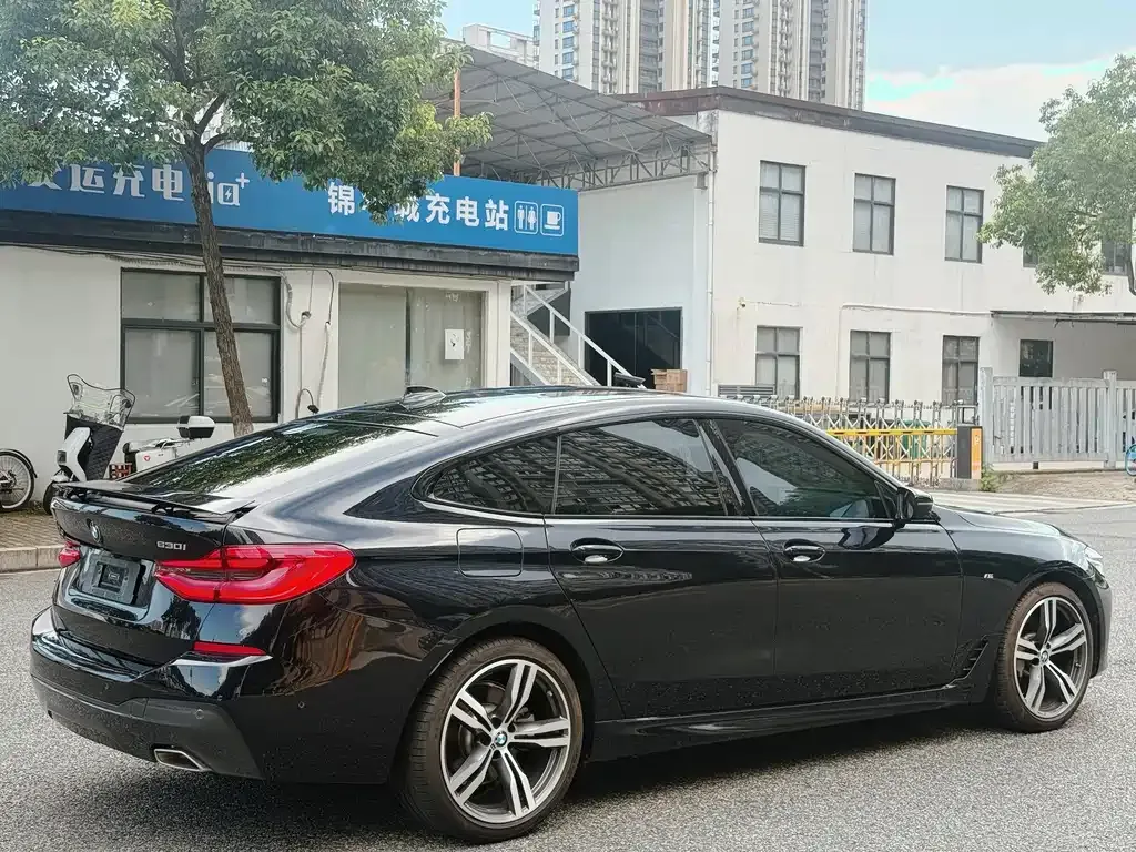 BMW 6 Series GT — фото 4