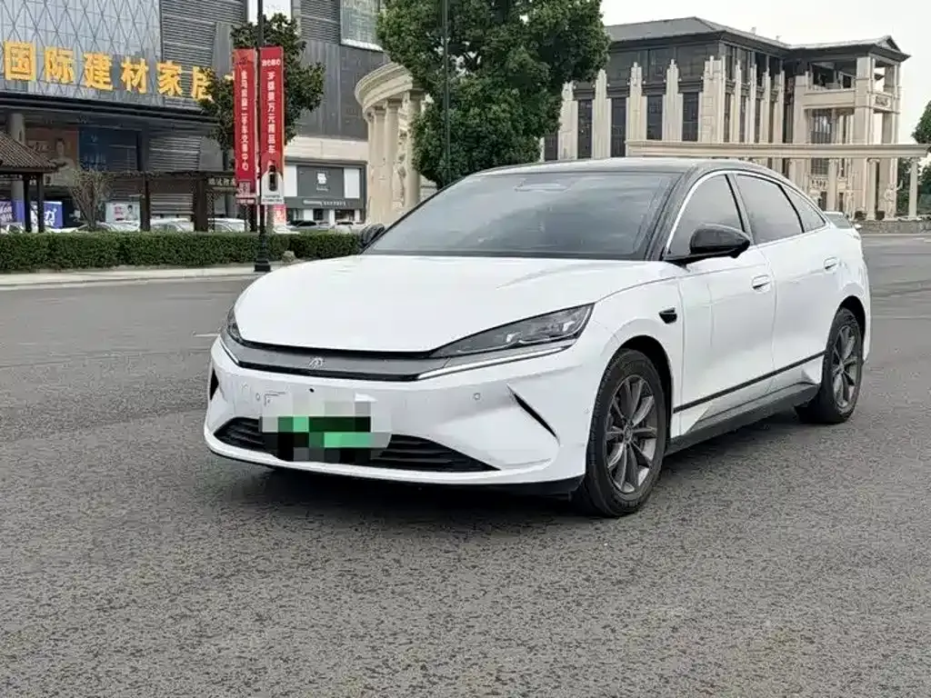 BYD Qin L — фото 1