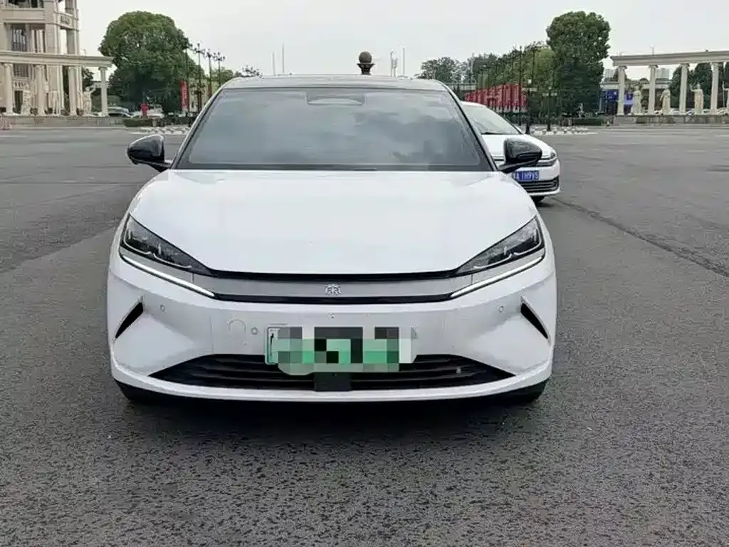 BYD Qin L — фото 4