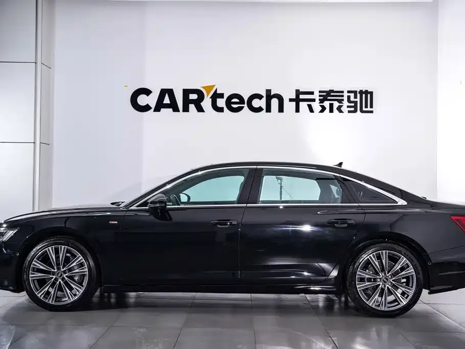 Audi A6L — фото 2