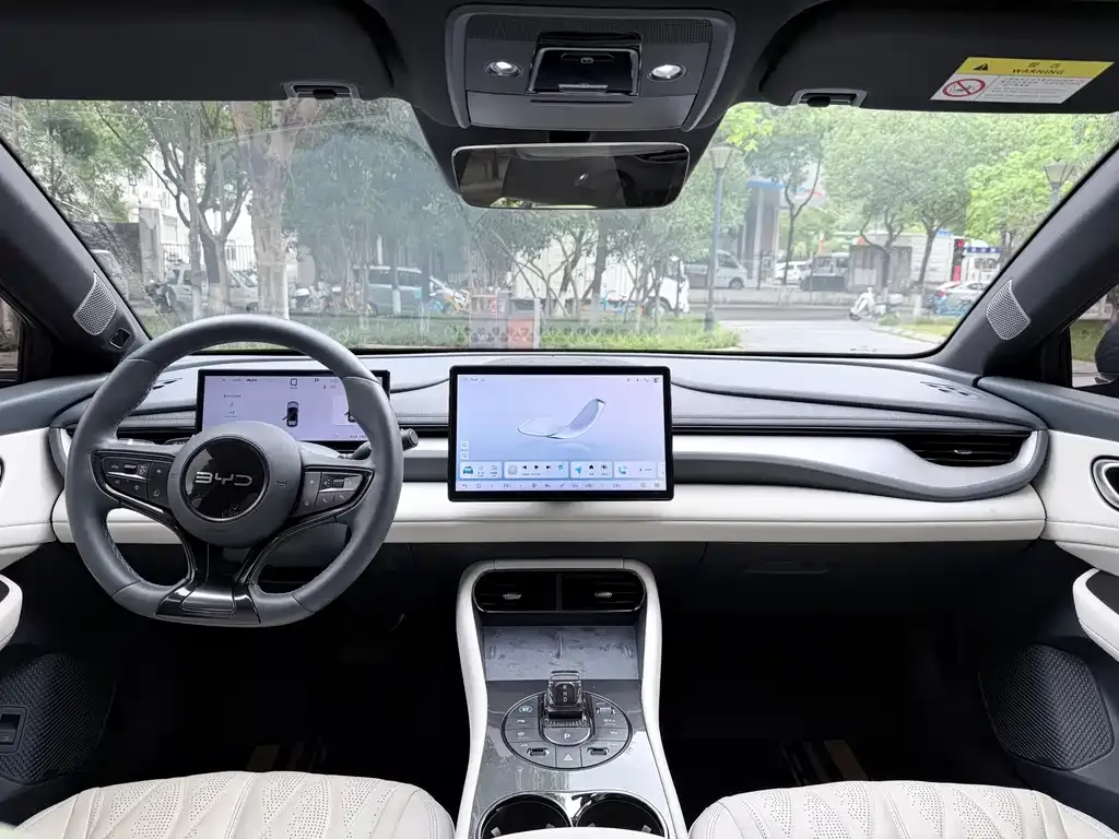 BYD Seal 06GT — фото 10