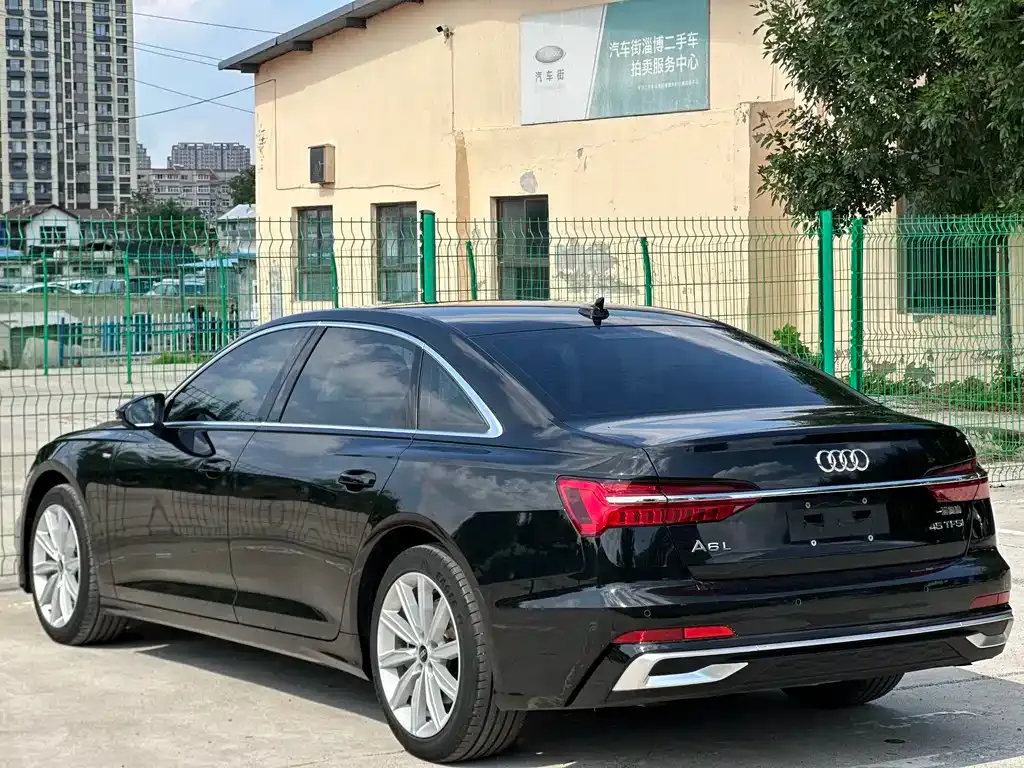 Audi A6L — фото 3