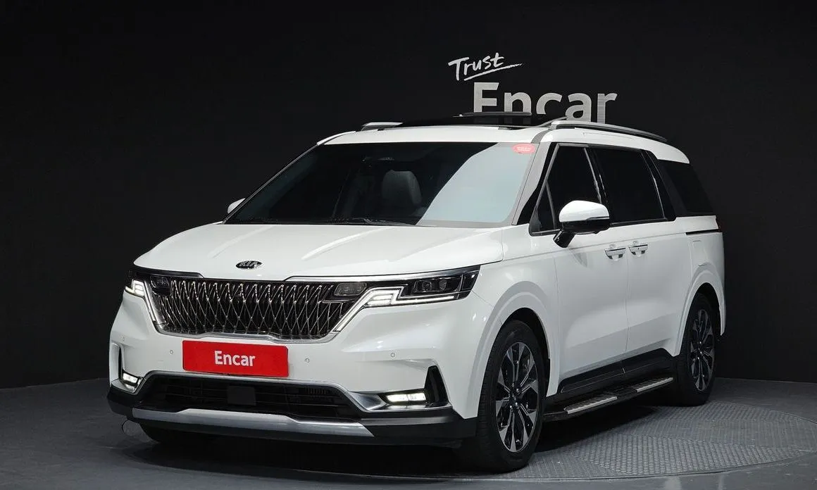 Kia Carnival — фото 1
