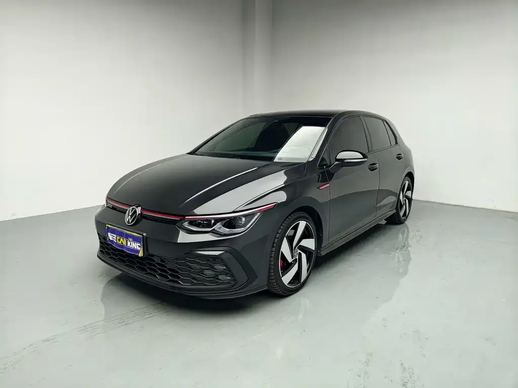 Volkswagen Golf GTI — фото 1