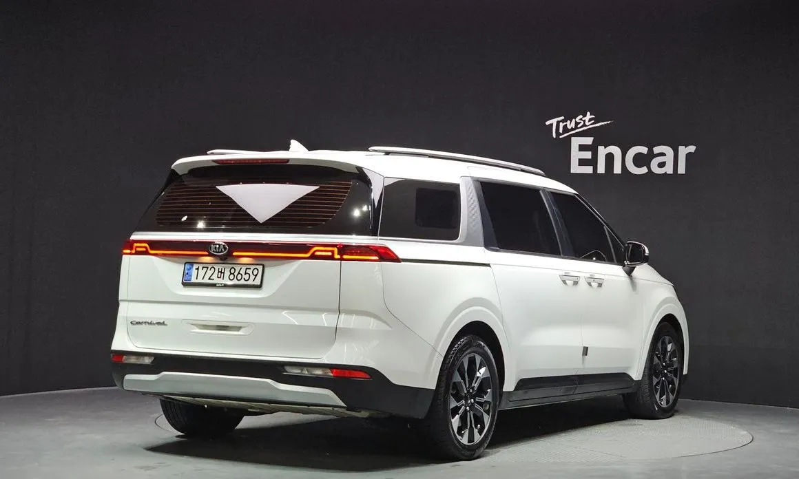 Kia Carnival — фото 2