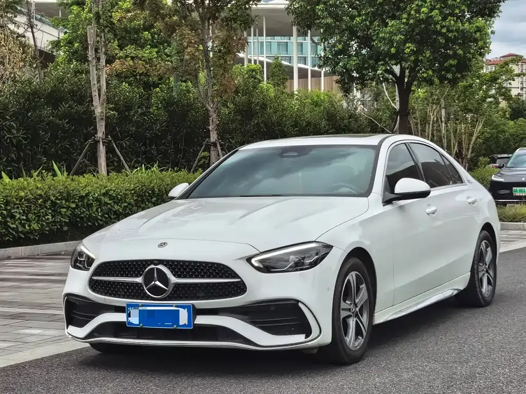 Mercedes-Benz C-Class — фото 1