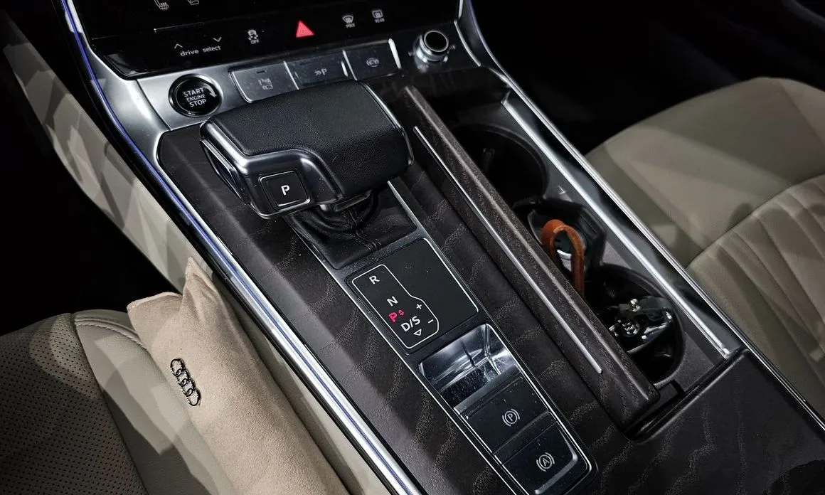 Audi A6 — фото 6