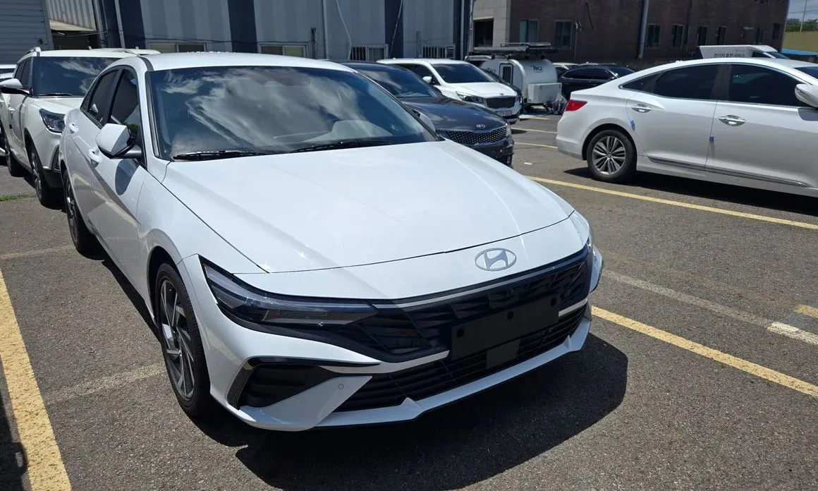Hyundai AVANTE — фото 10