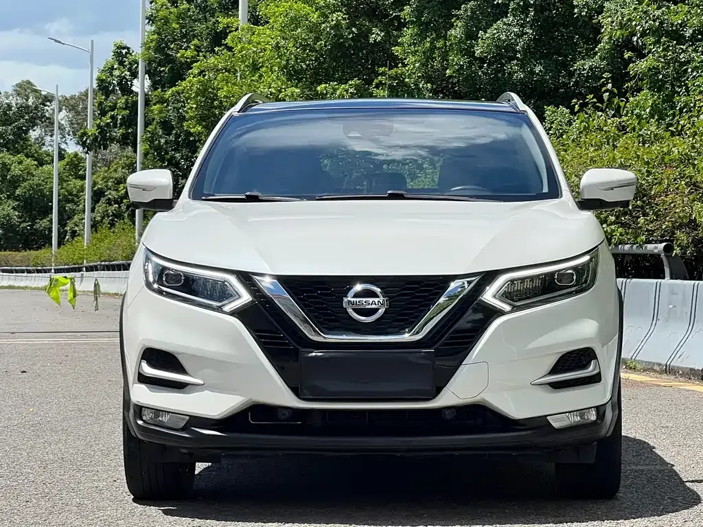 Nissan Qashqai — фото 9