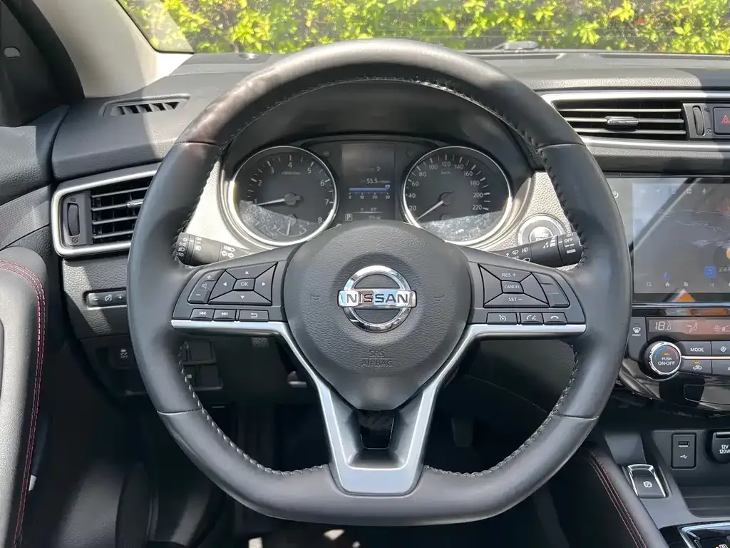 Nissan Qashqai — фото 3