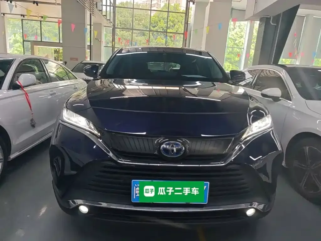 Toyota Harrier — фото 9