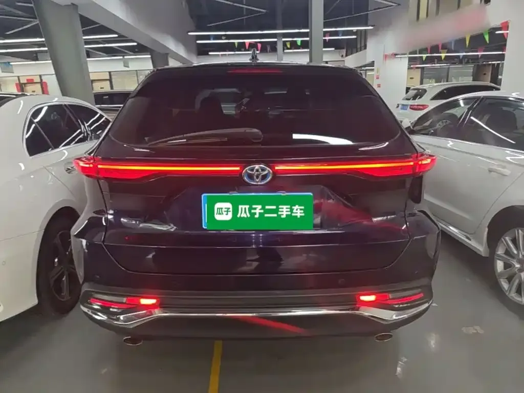 Toyota Harrier — фото 5