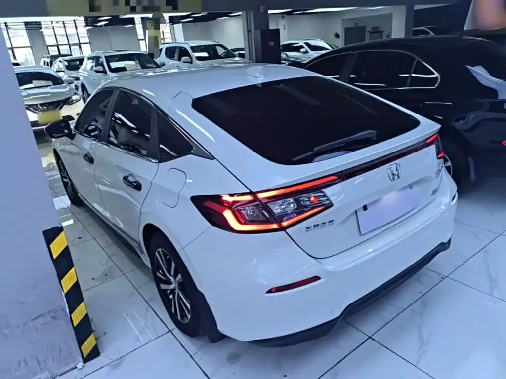 Honda Civic — фото 6
