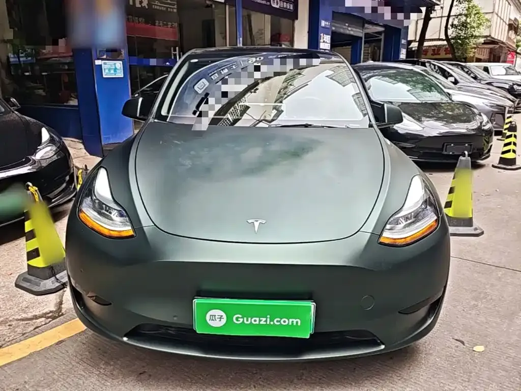 Tesla Model Y — фото 9