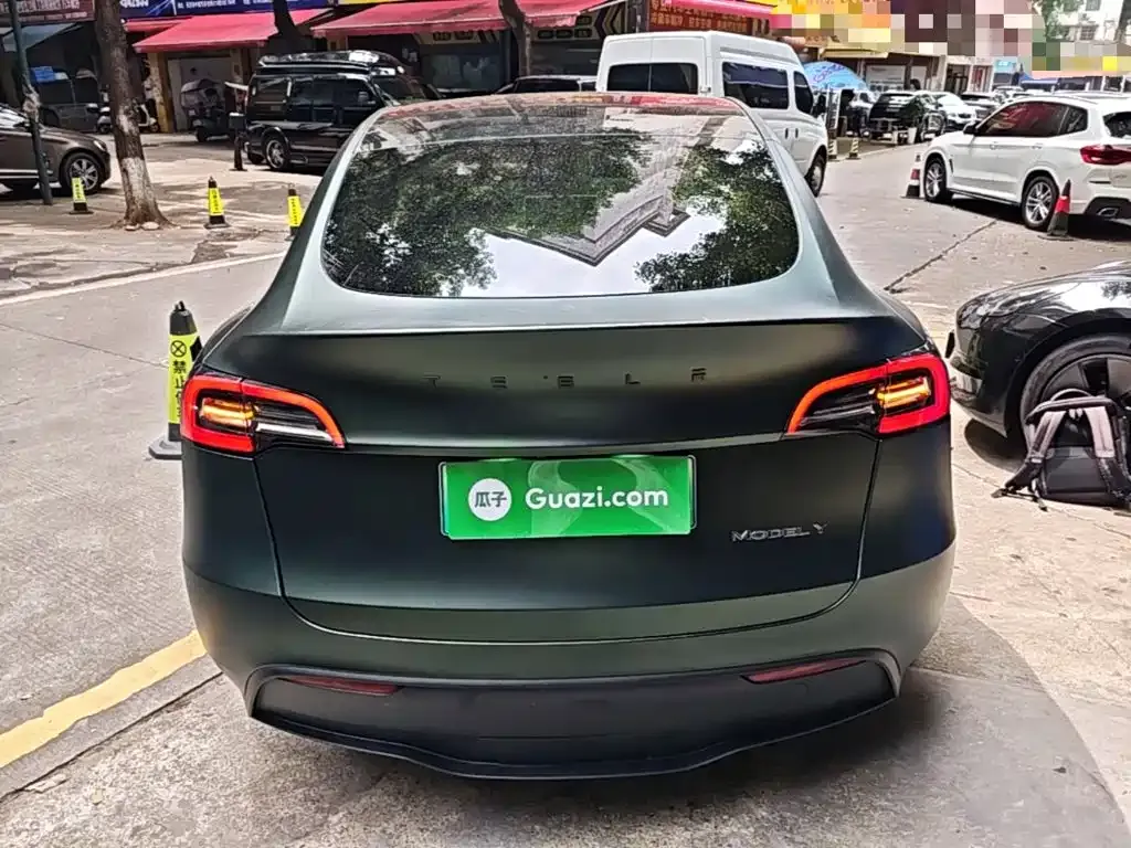 Tesla Model Y — фото 3