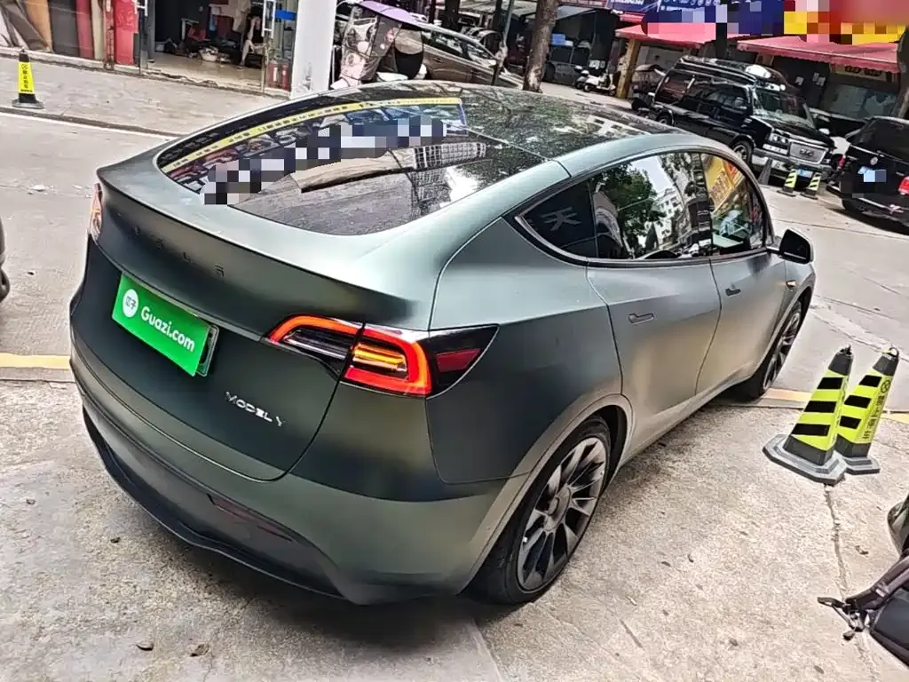 Tesla Model Y — фото 5