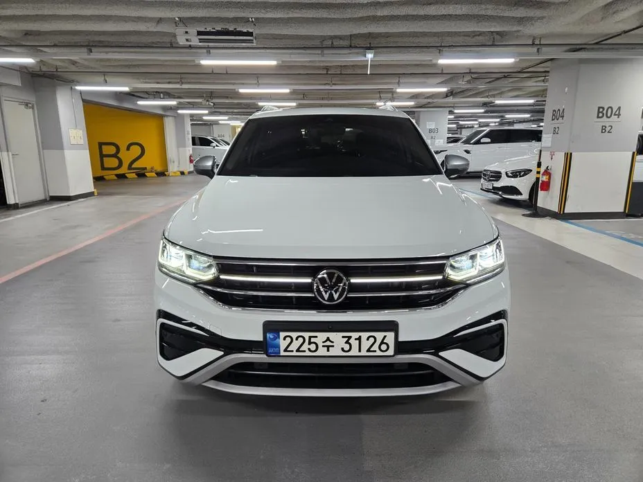 Volkswagen Tiguan — фото 10