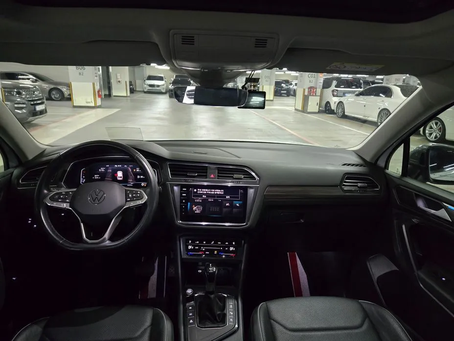 Volkswagen Tiguan — фото 8