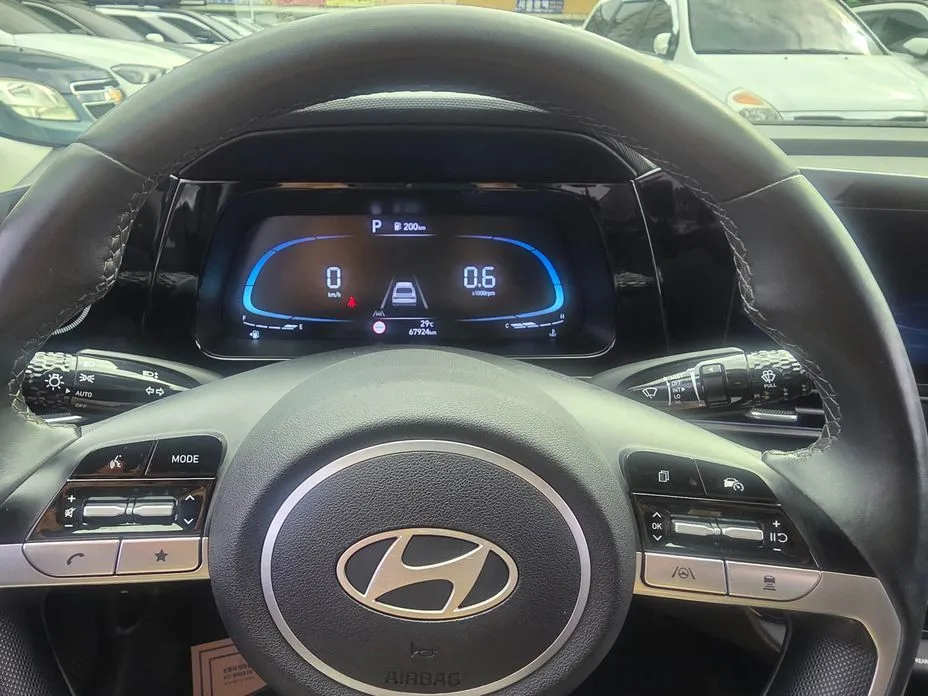 Hyundai AVANTE — фото 10