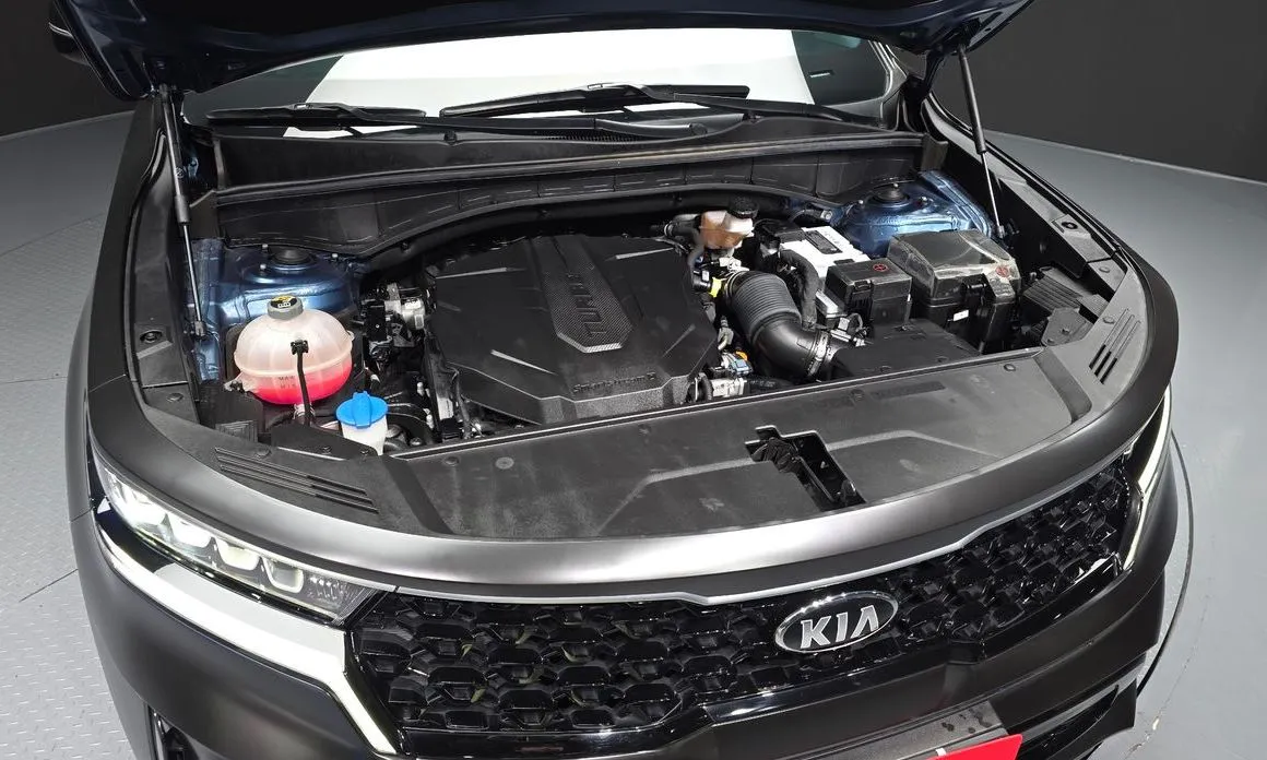 Kia Sorento — фото 6