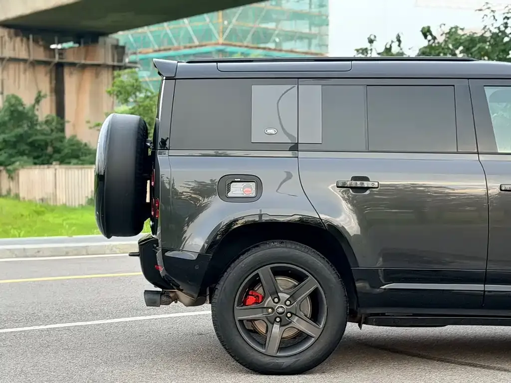 Land Rover Defender — фото 4