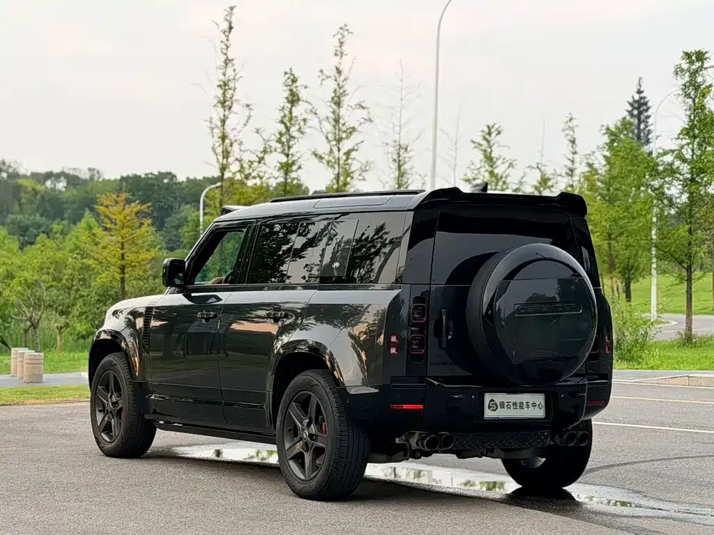Land Rover Defender — фото 9