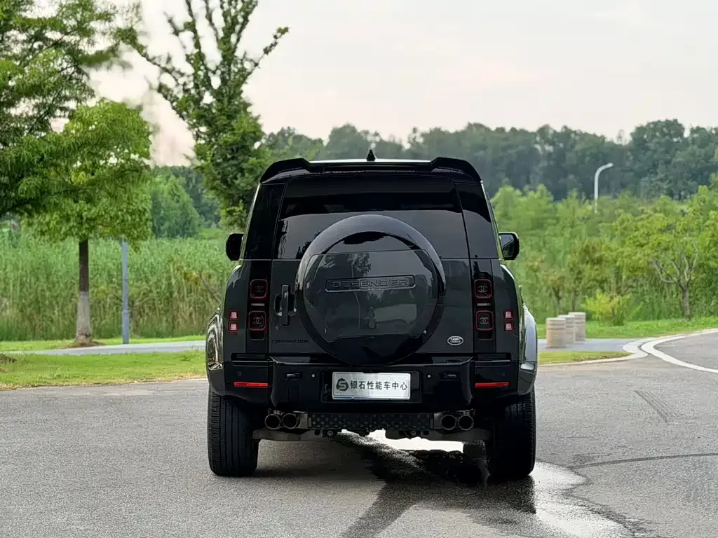 Land Rover Defender — фото 5