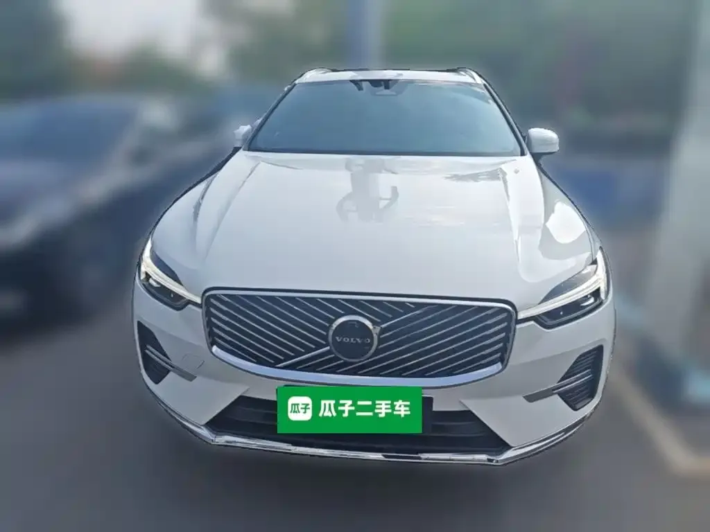 Volvo XC60 — фото 2