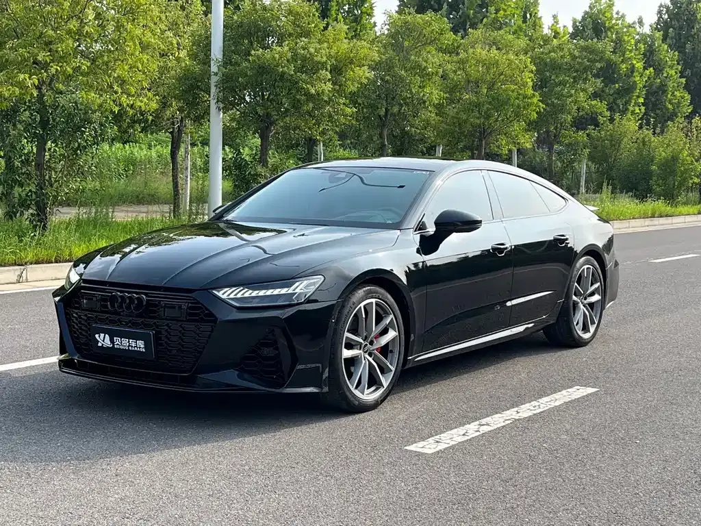 Audi A7 — фото 1