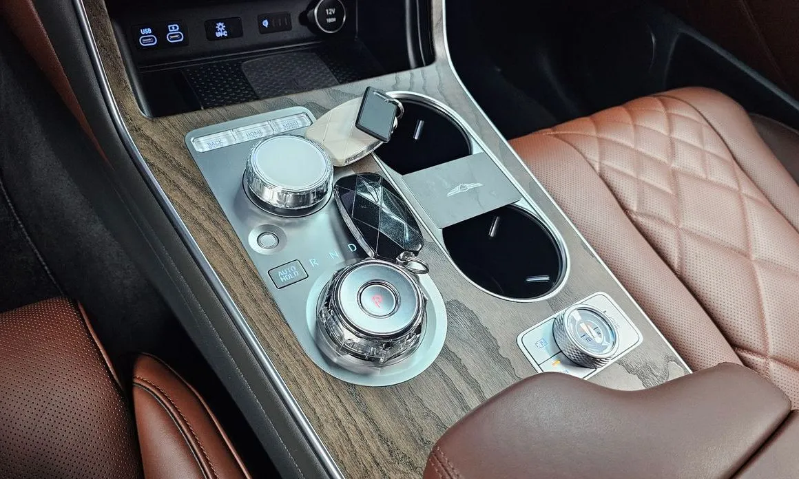 Genesis GV80 — фото 10